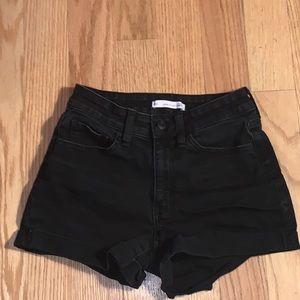 Sol High Rise Favorite Curvy Shorts 5